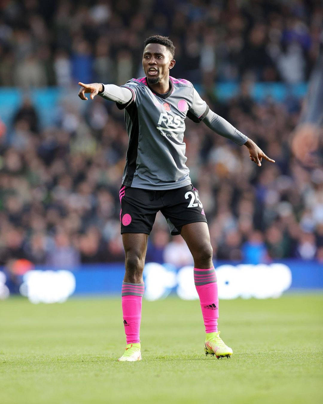 Onyinye Ndidi Pointing