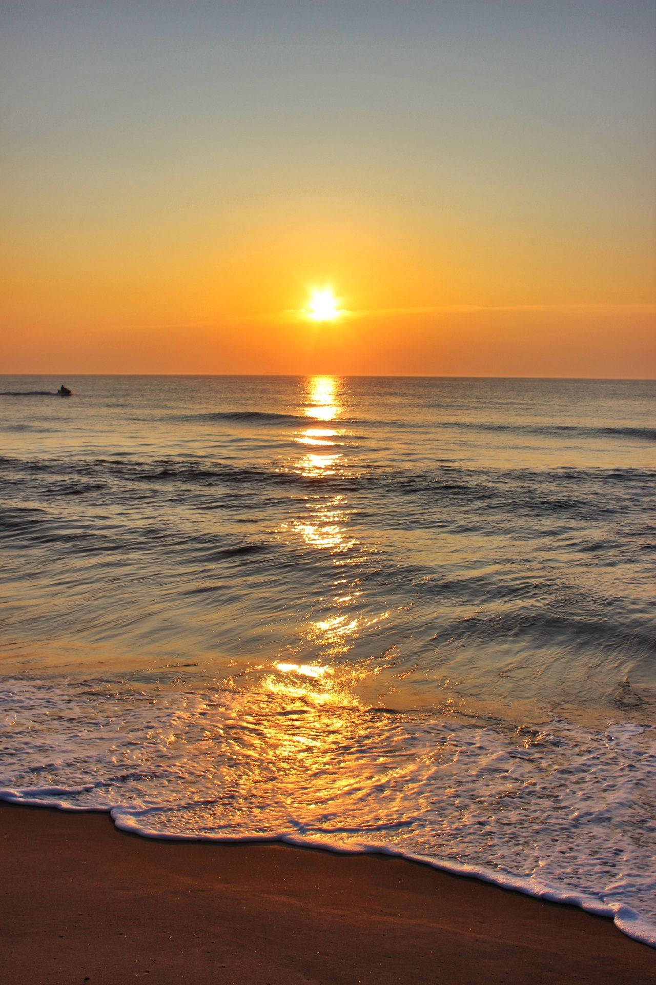 Orange And Blue Sky Virginia Beach Background