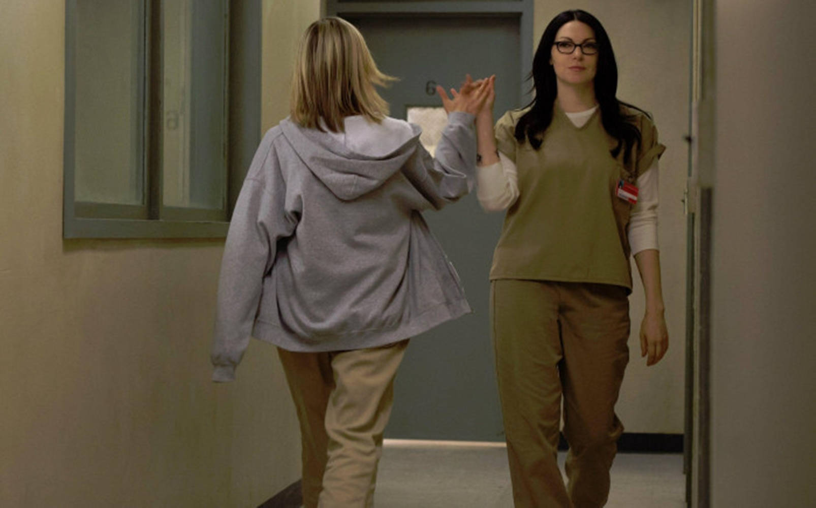 Orange Is The New Black Alex And Piper Background