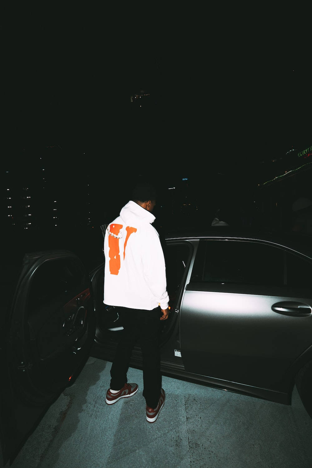 Orange Logo In White Hoodie Vlone Pfp Background