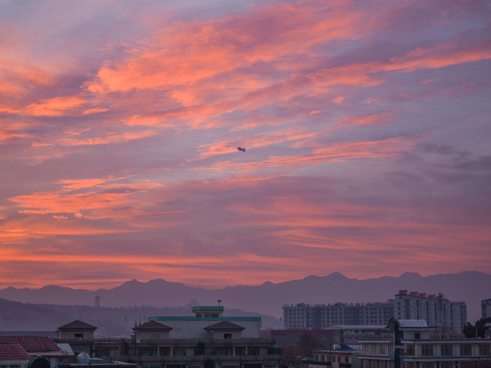 Orange Skies In Kabul Background