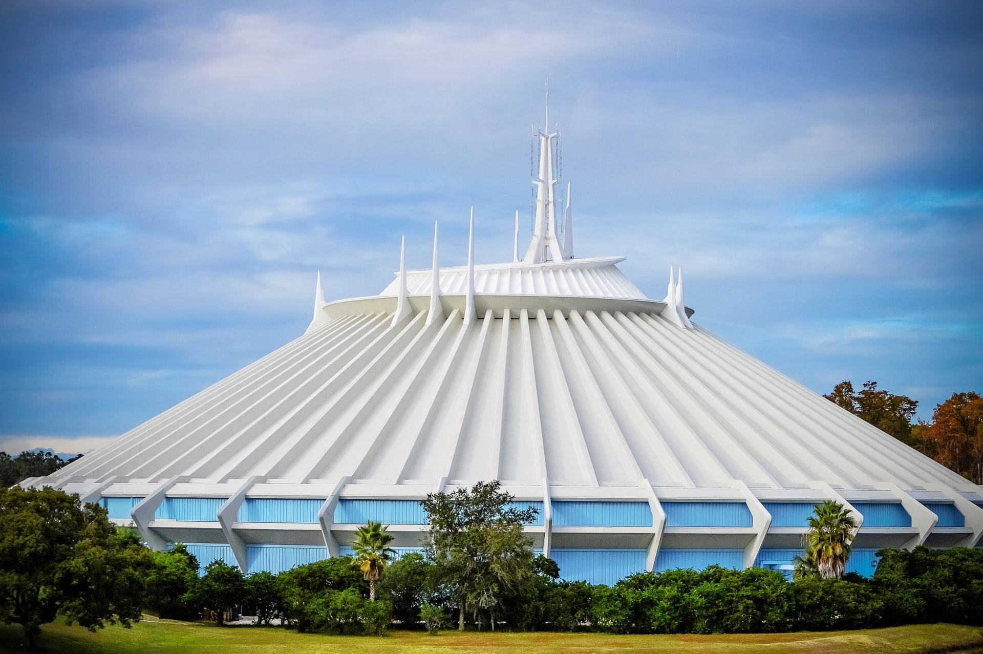 Orlando Iconic Space Themed Attraction