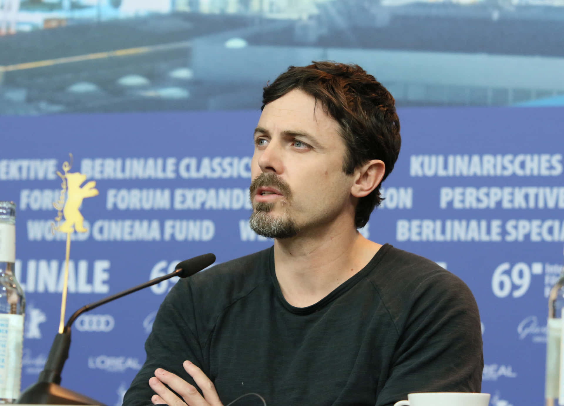 Oscar-winning Actor Casey Affleck Background