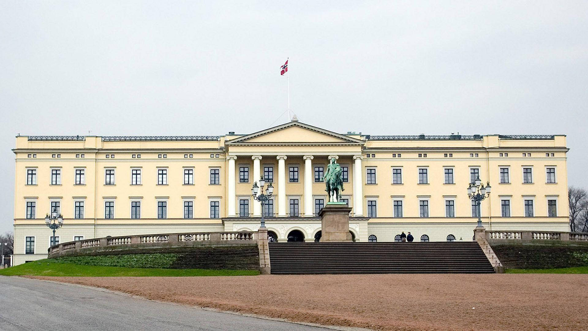 Oslo The Royal Palace Distant Background