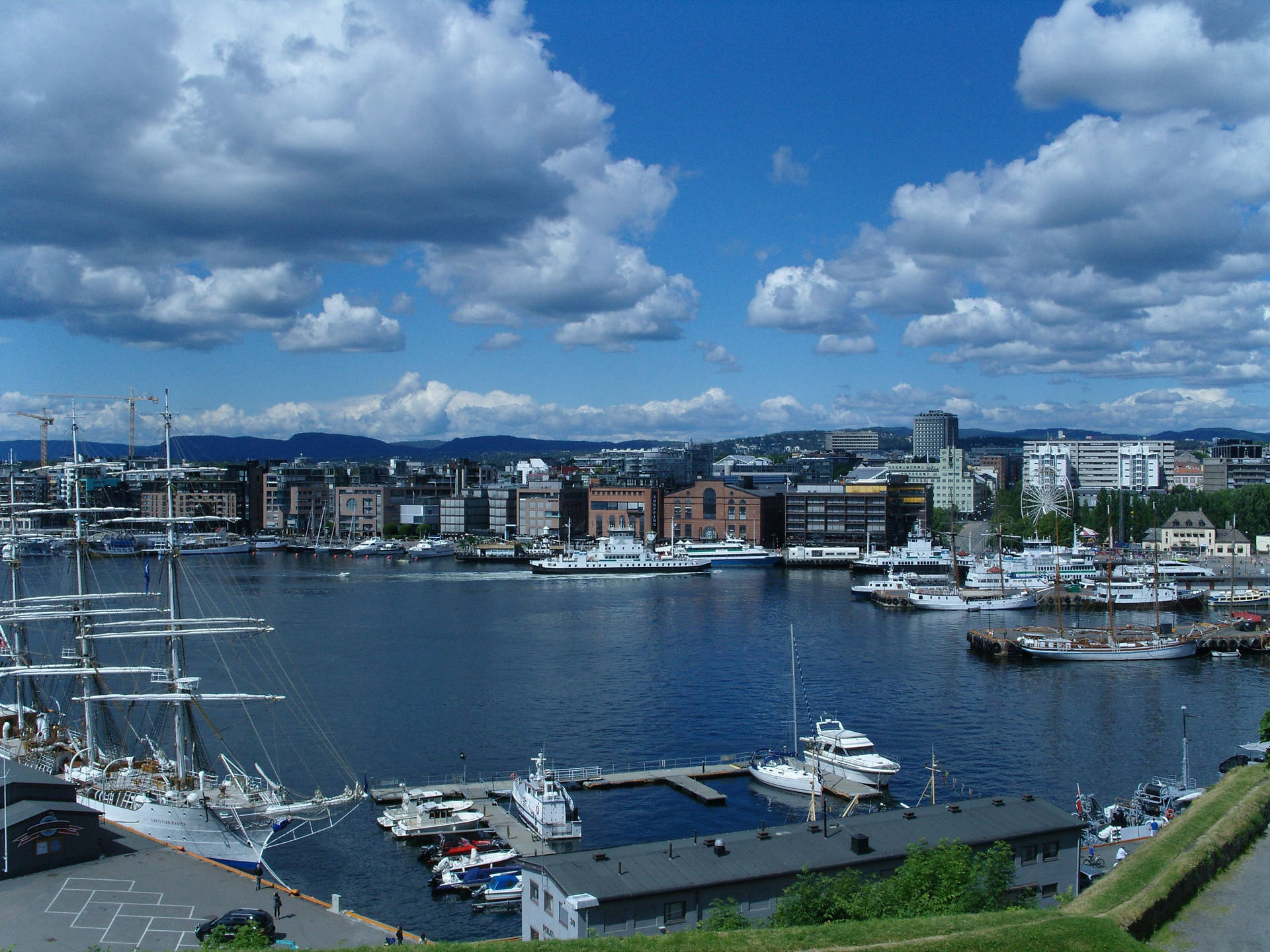 Oslo White Docks Background