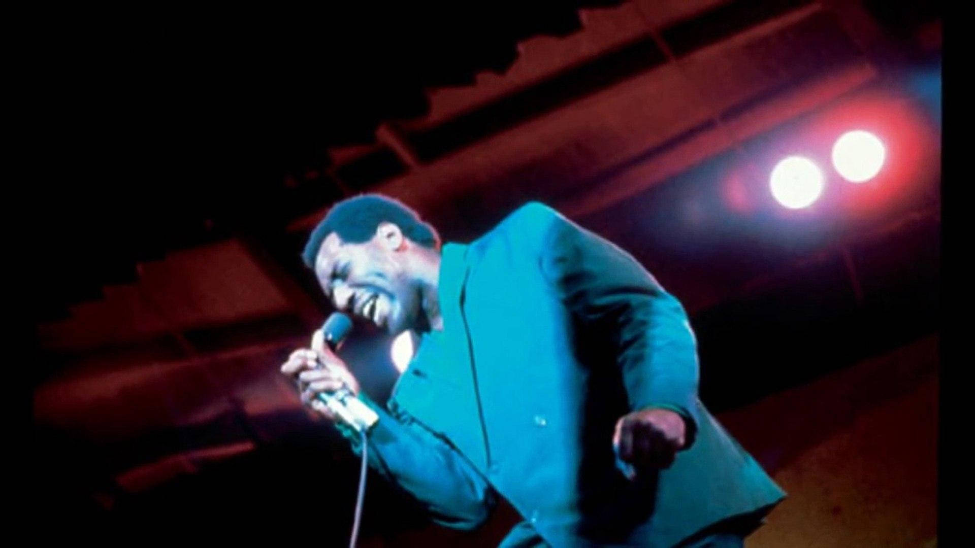 Otis Redding Singing On Stage Background