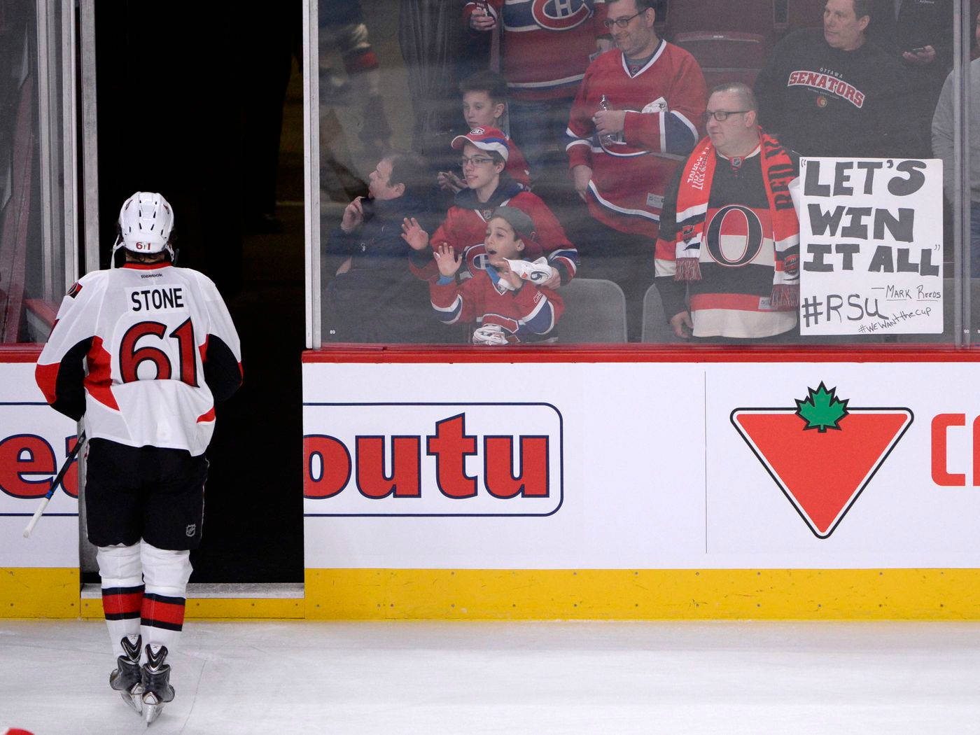 Ottawa Senators Winger Mark Stone Wide Angle Shot Background