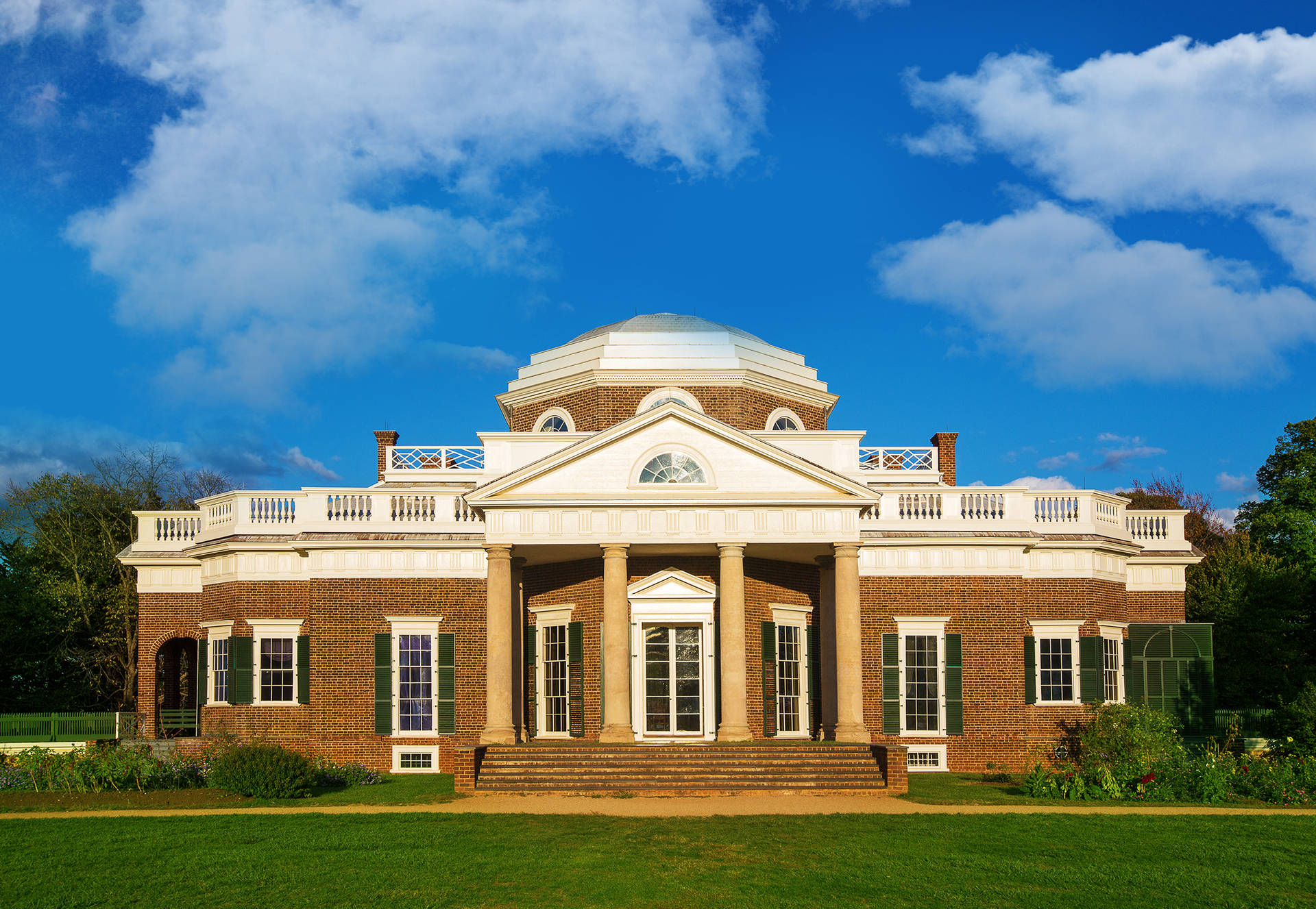 Overcast Monticello Background Background