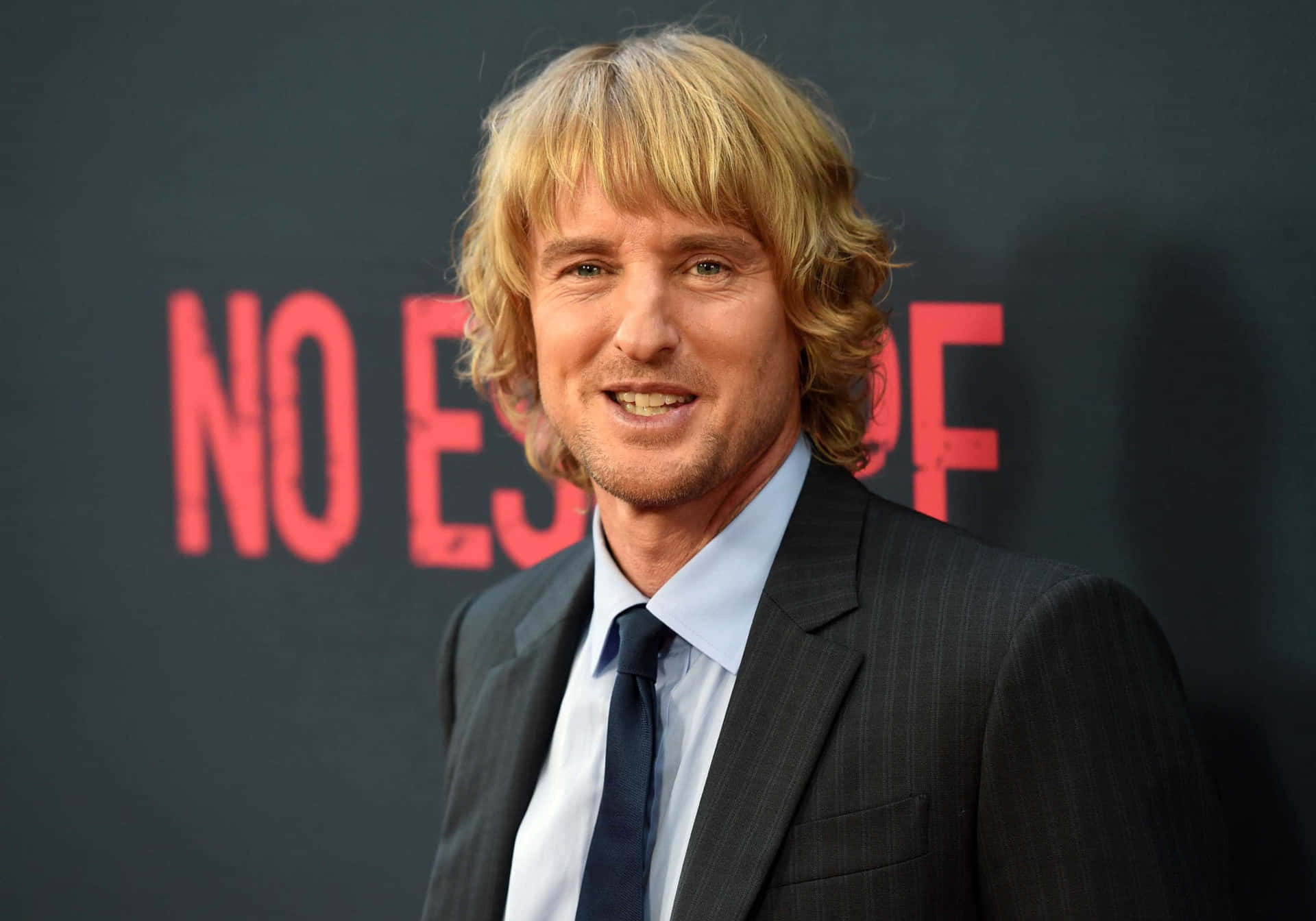Owen Wilson In All His Glory Background