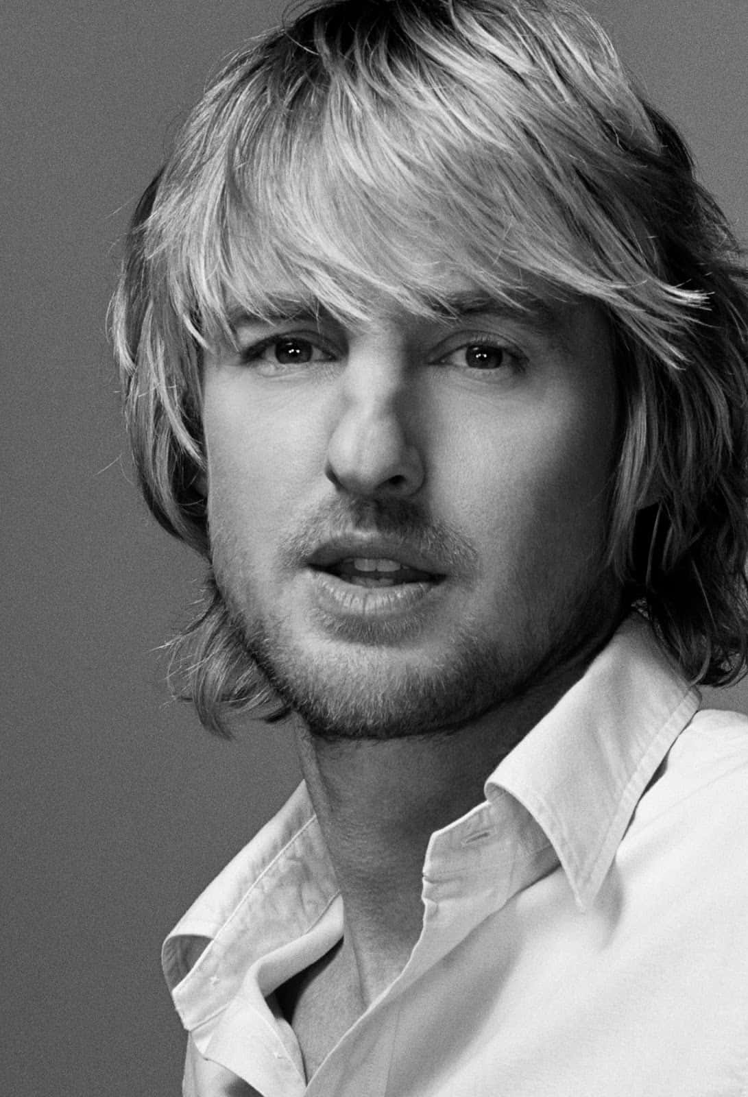 Owen Wilson Looking Dapper Background