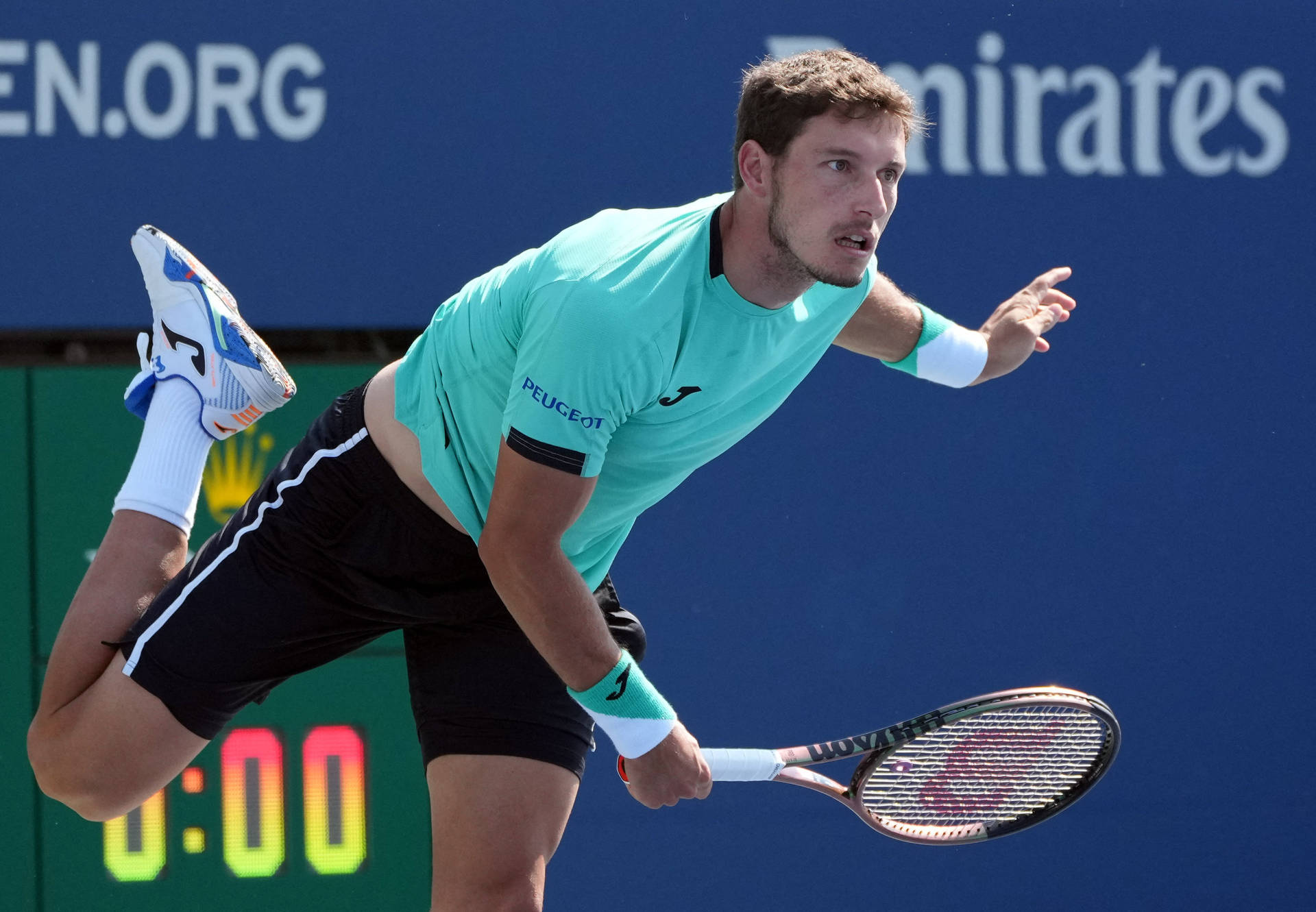 Pablo Carreno Busta Bending Over Background