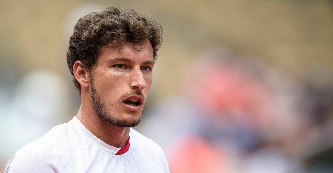 Pablo Carreno Busta Breathing Out Background