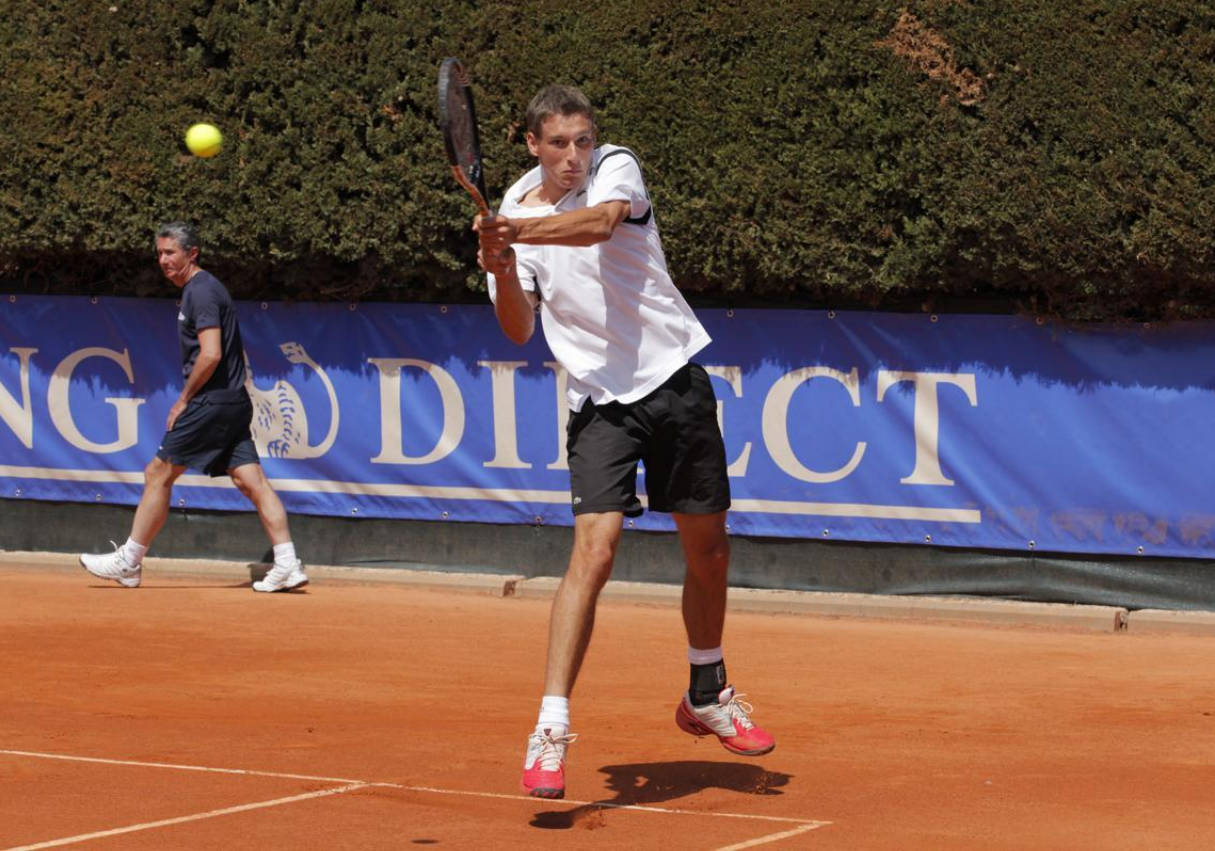 Pablo Carreno Busta Jumping Background