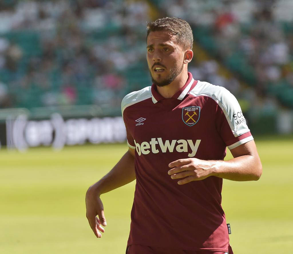 Pablo Fornals Frustrated Background