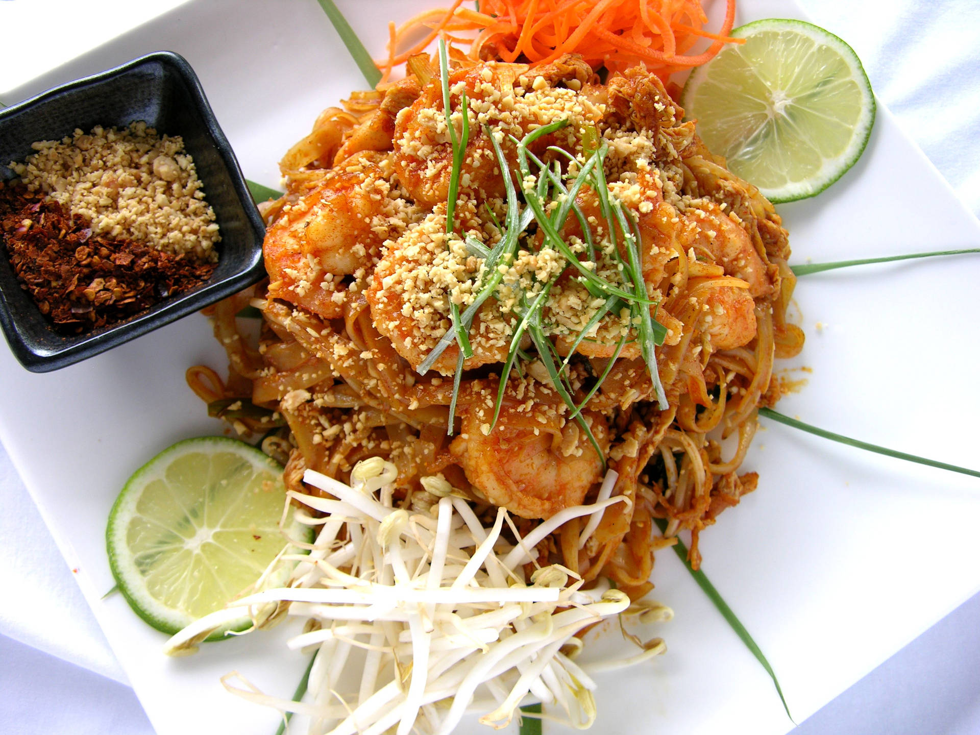 Pad Thai Topped With Crushed Peanuts