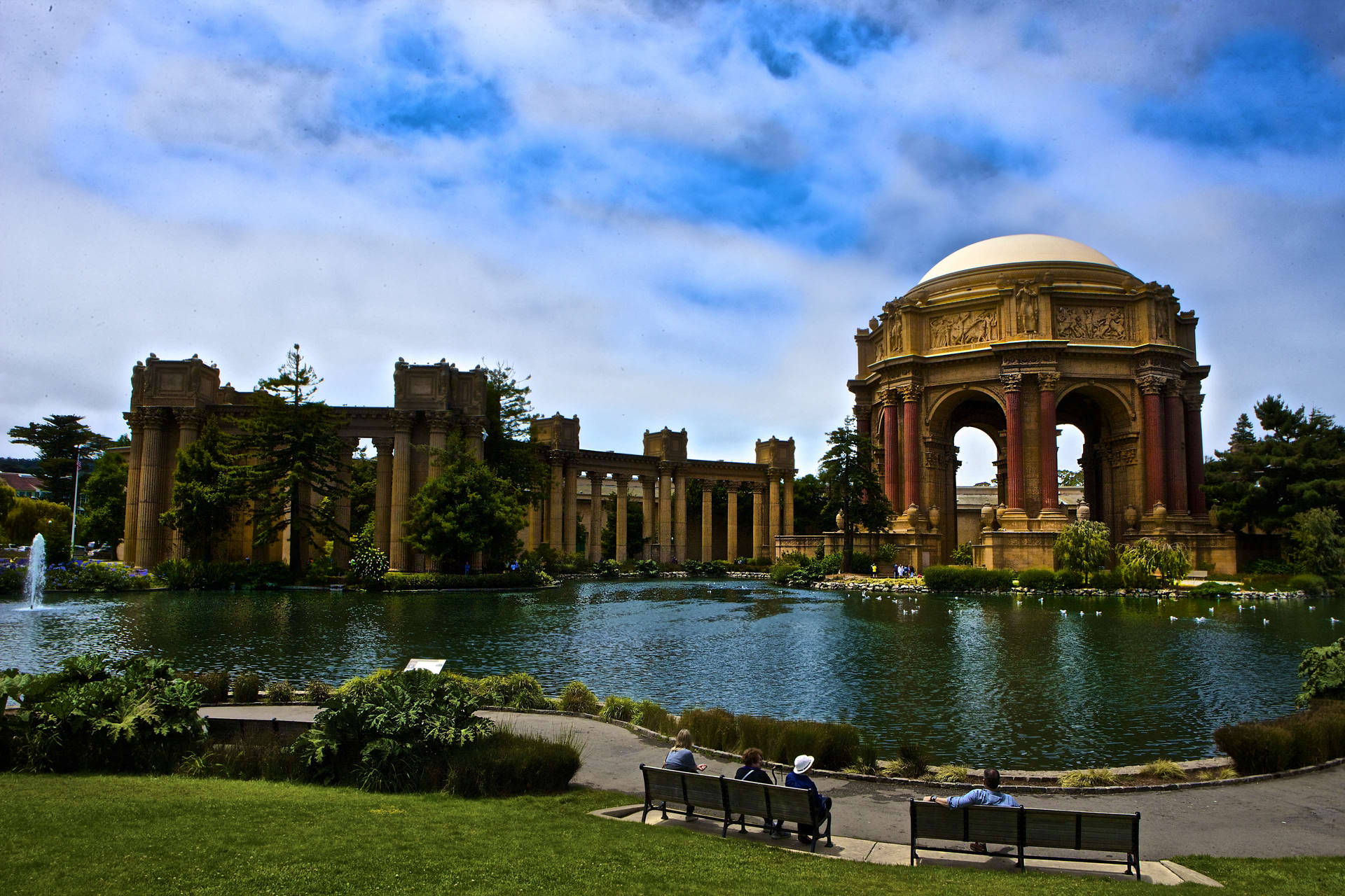 Palace Of Fine Arts Beautiful Design Background