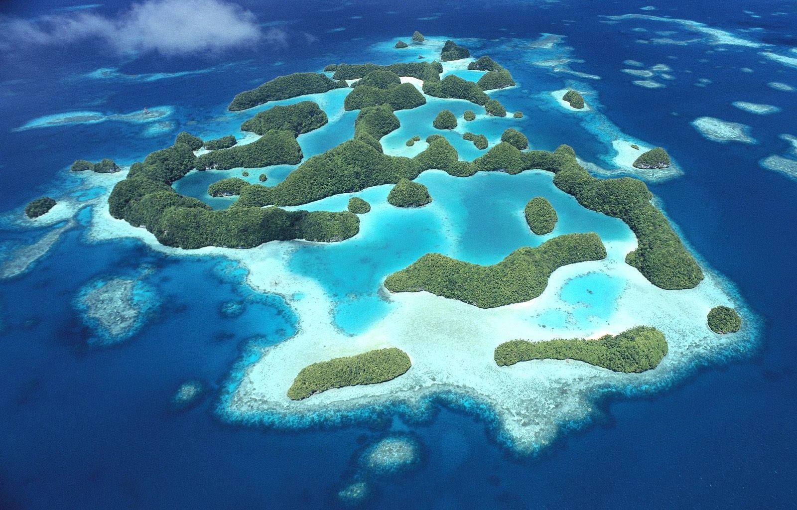 Palau Bluish-white Water Background