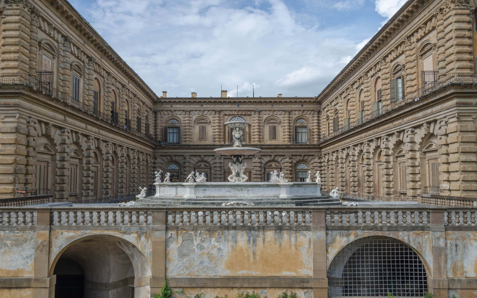 Palazzo Pitti Fountain Background