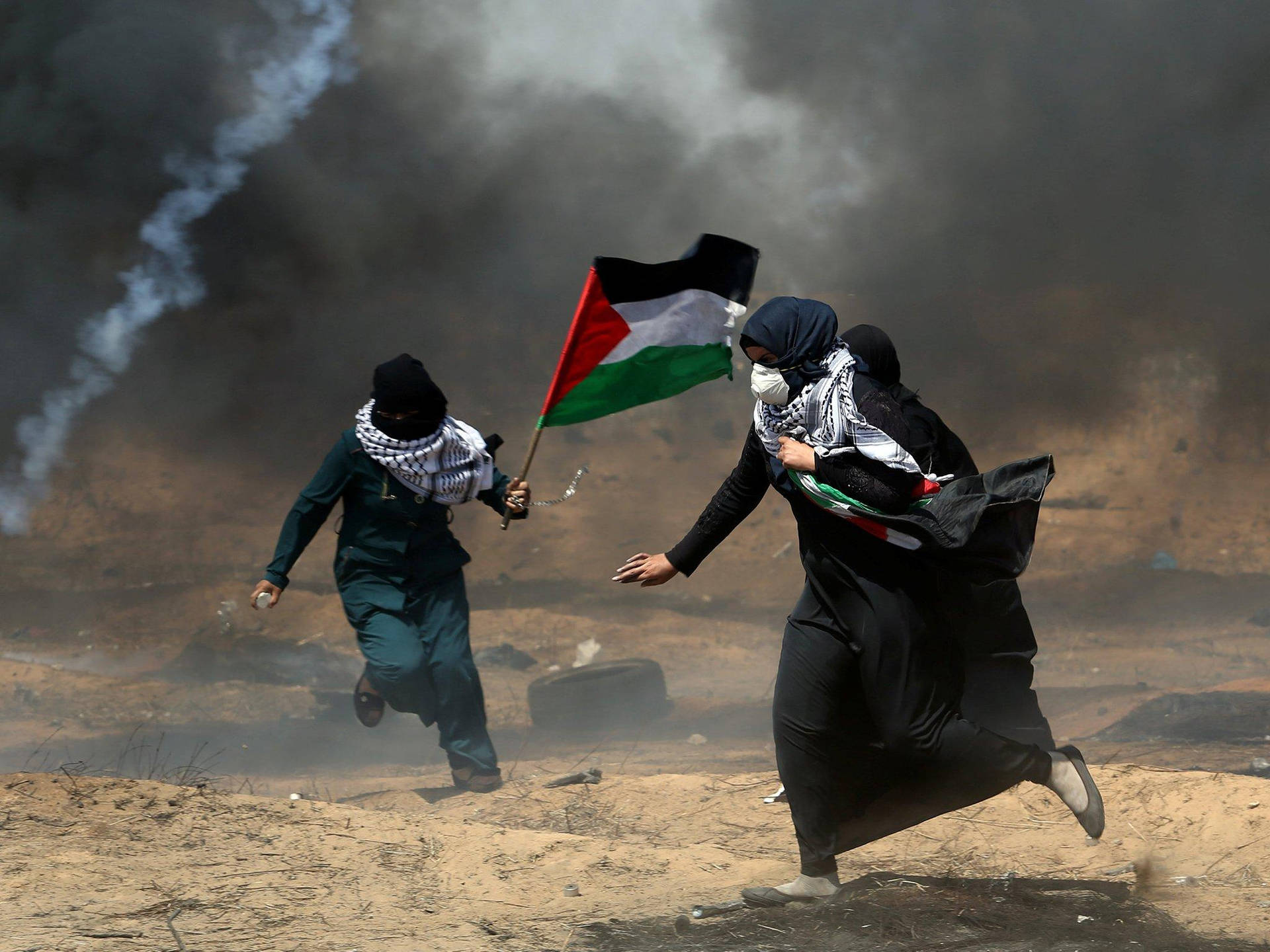 Palestine Citizens Running Away Background