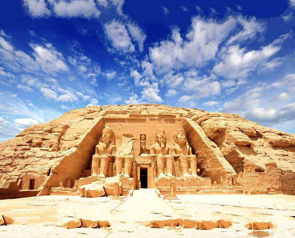 Panoramic View Of The Great Temple Of Abu Simbel Background