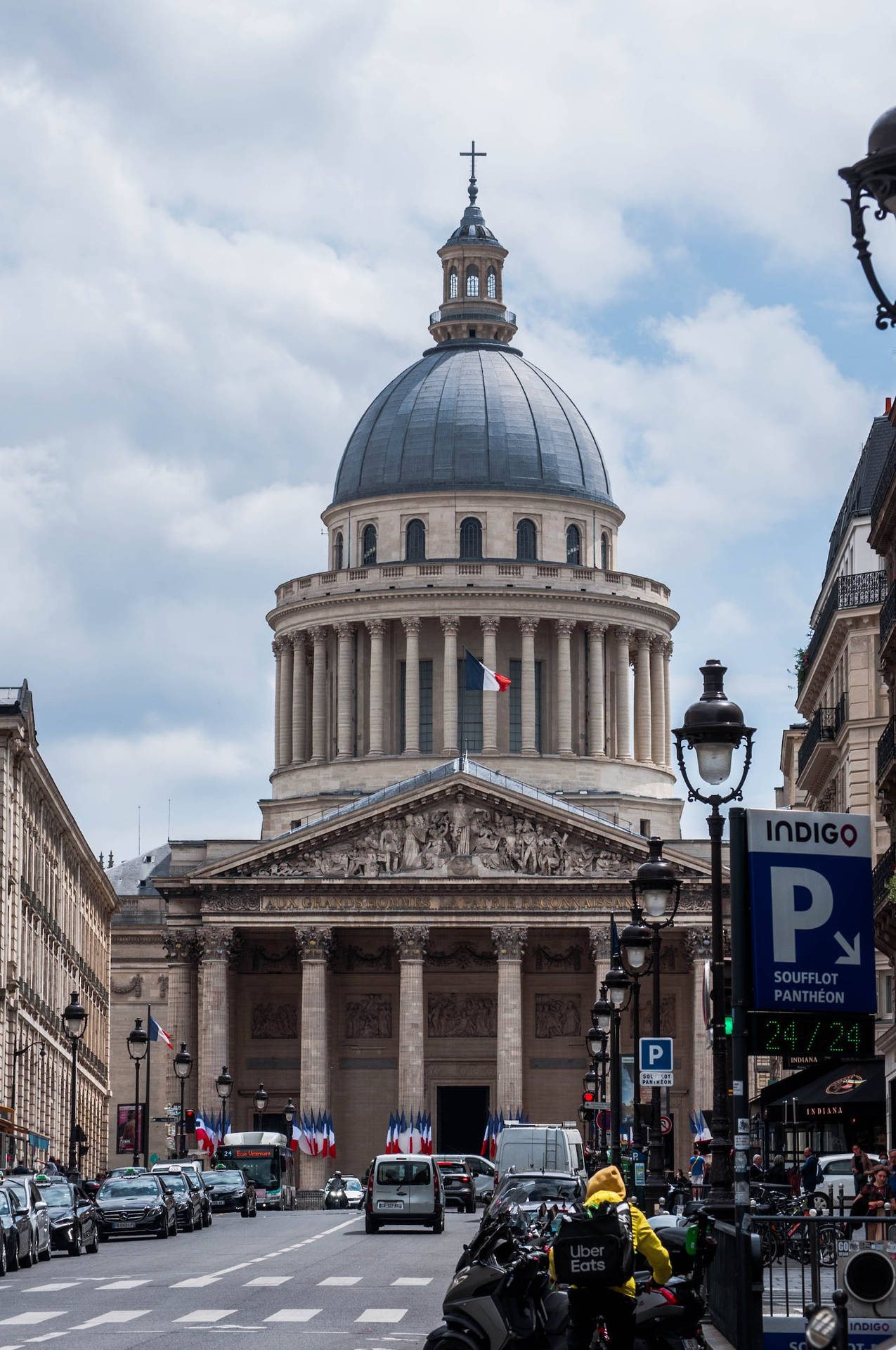 Pantheon In Paris France Iphone