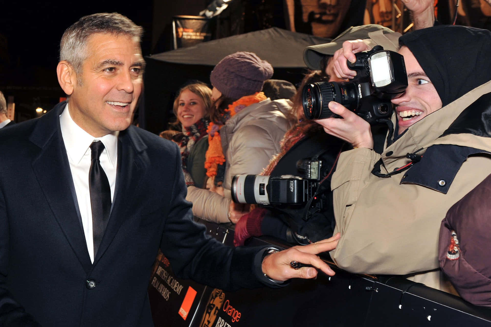 Paparazzi George Clooney Background