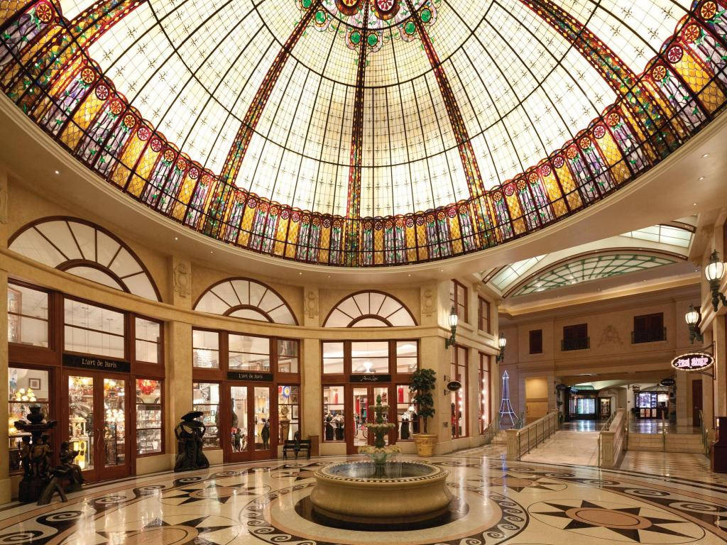 Paris Las Vegas Hotel And Casino Inside Background