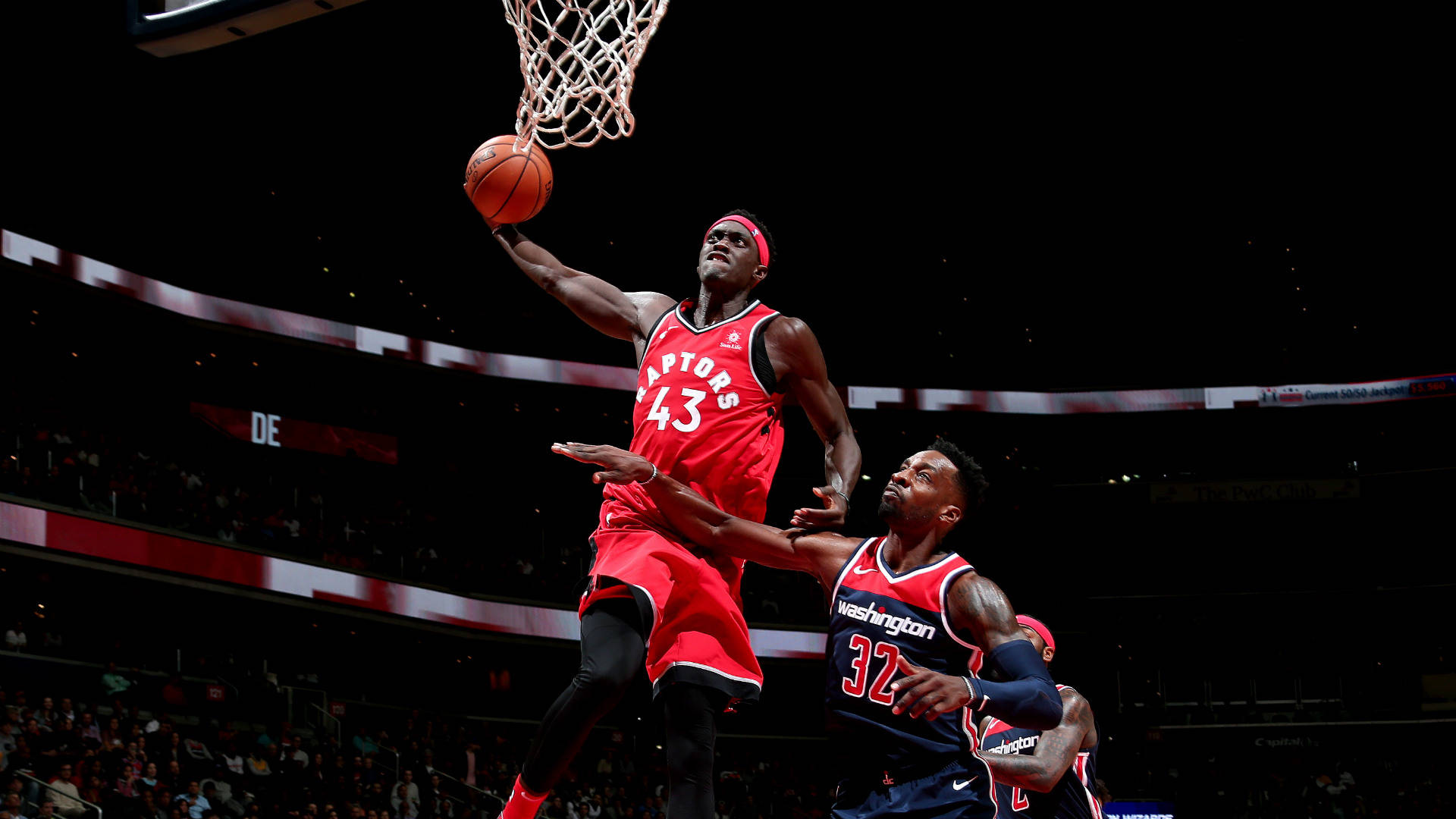 Pascal Siakam Dunking Vs Wizards Background
