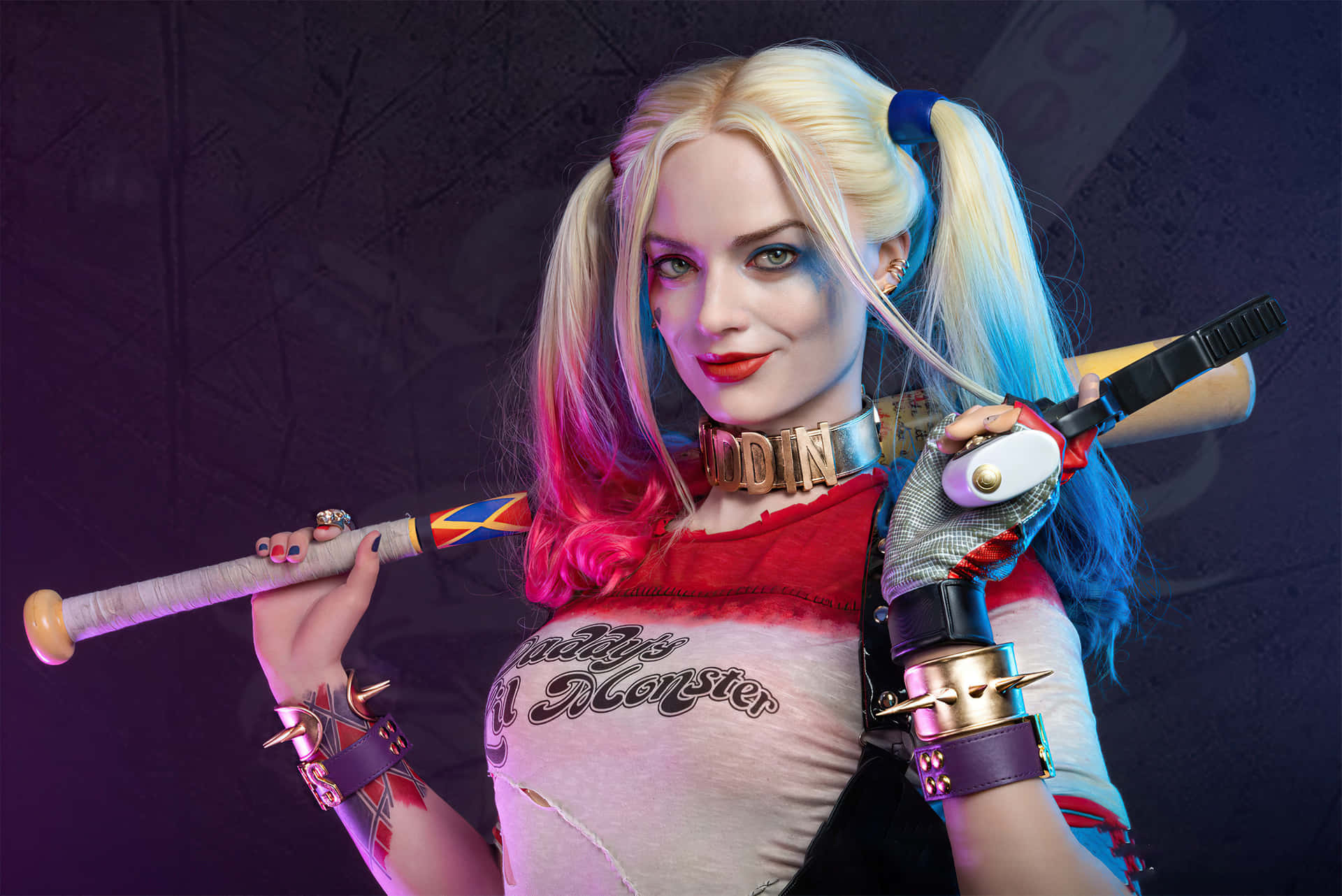 Passionate Comic Book Fan Margot Robbie Poses In Her Harley Quinn Costume