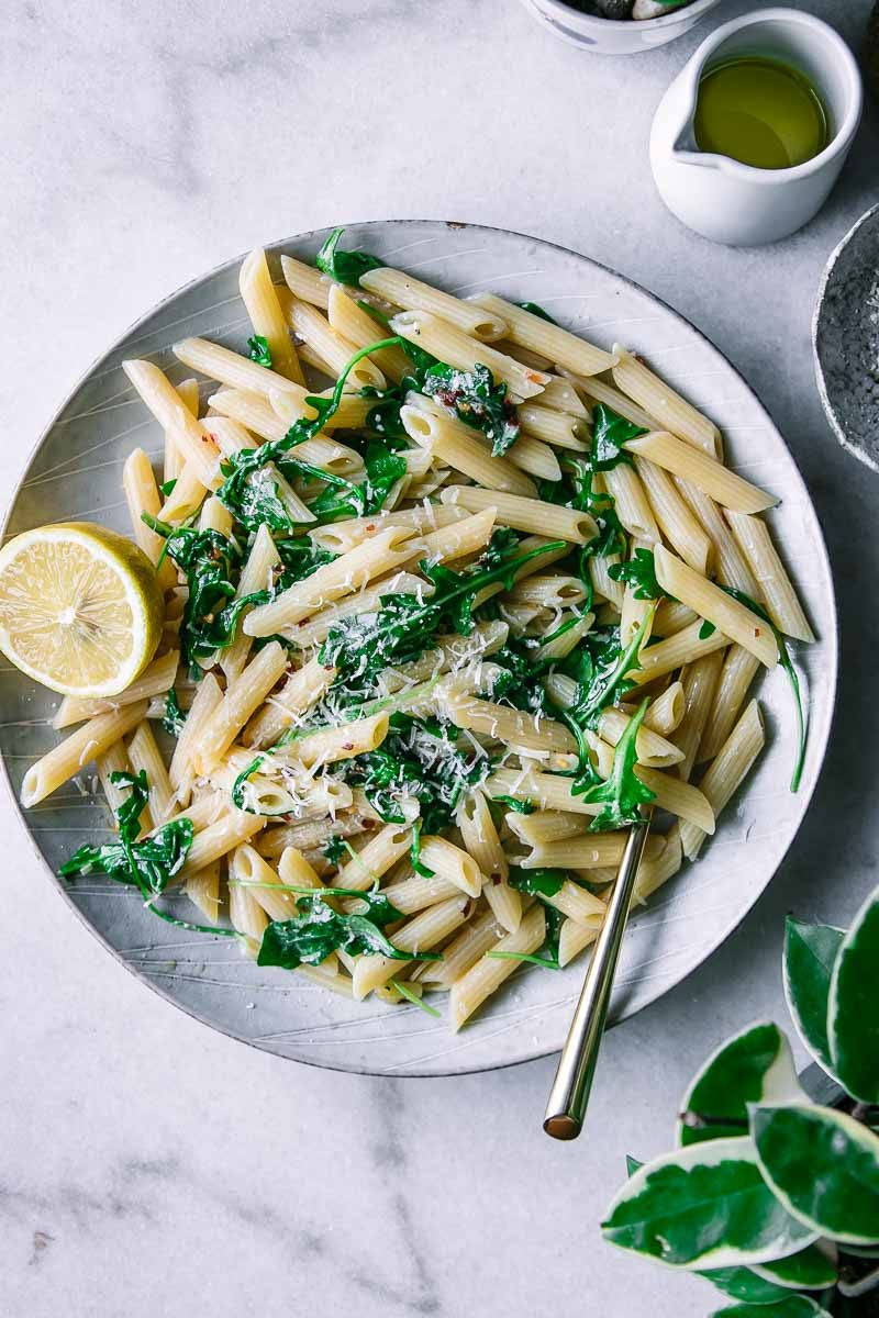 Pasta With Arugula Leaves And Lemon