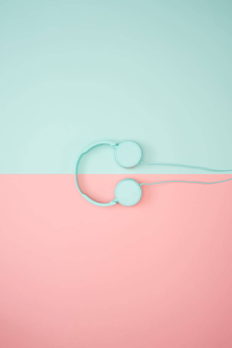 Pastel Iphone Green Pink Headphones Background