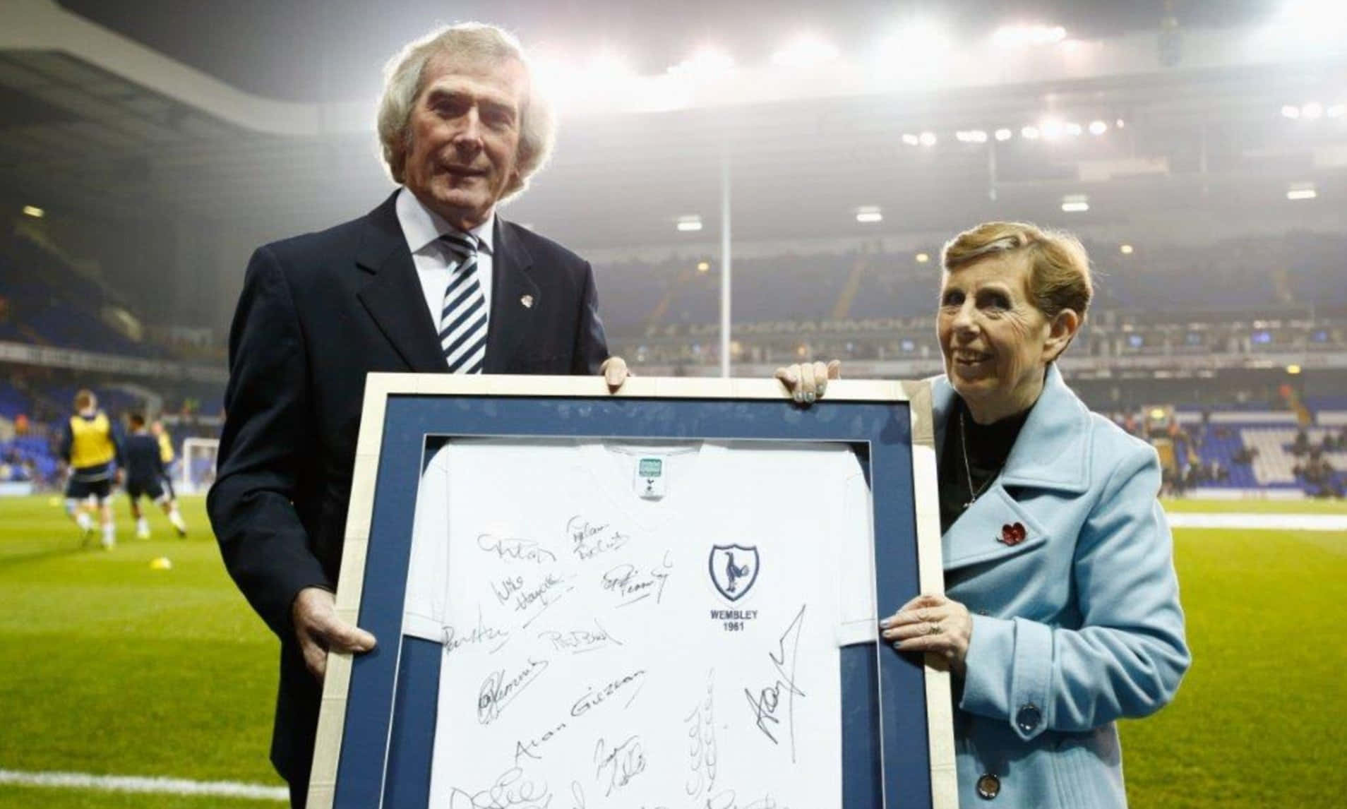Pat Jennings At The Hotspur Hero Presentation 2015 Background