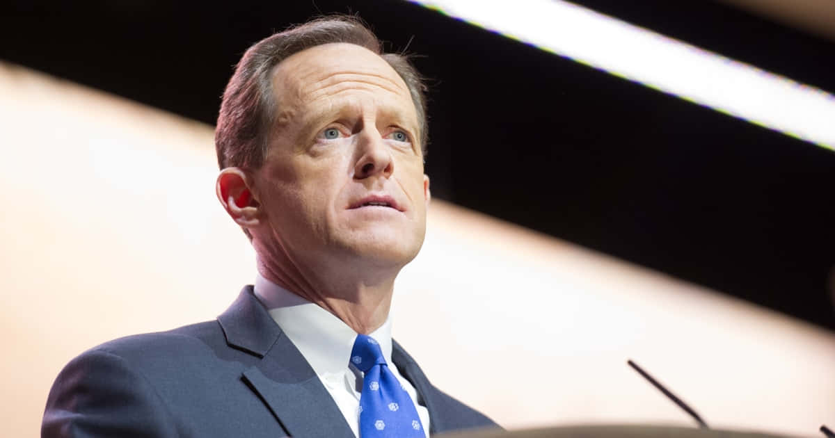 Pat Toomey Looking At Audience Background