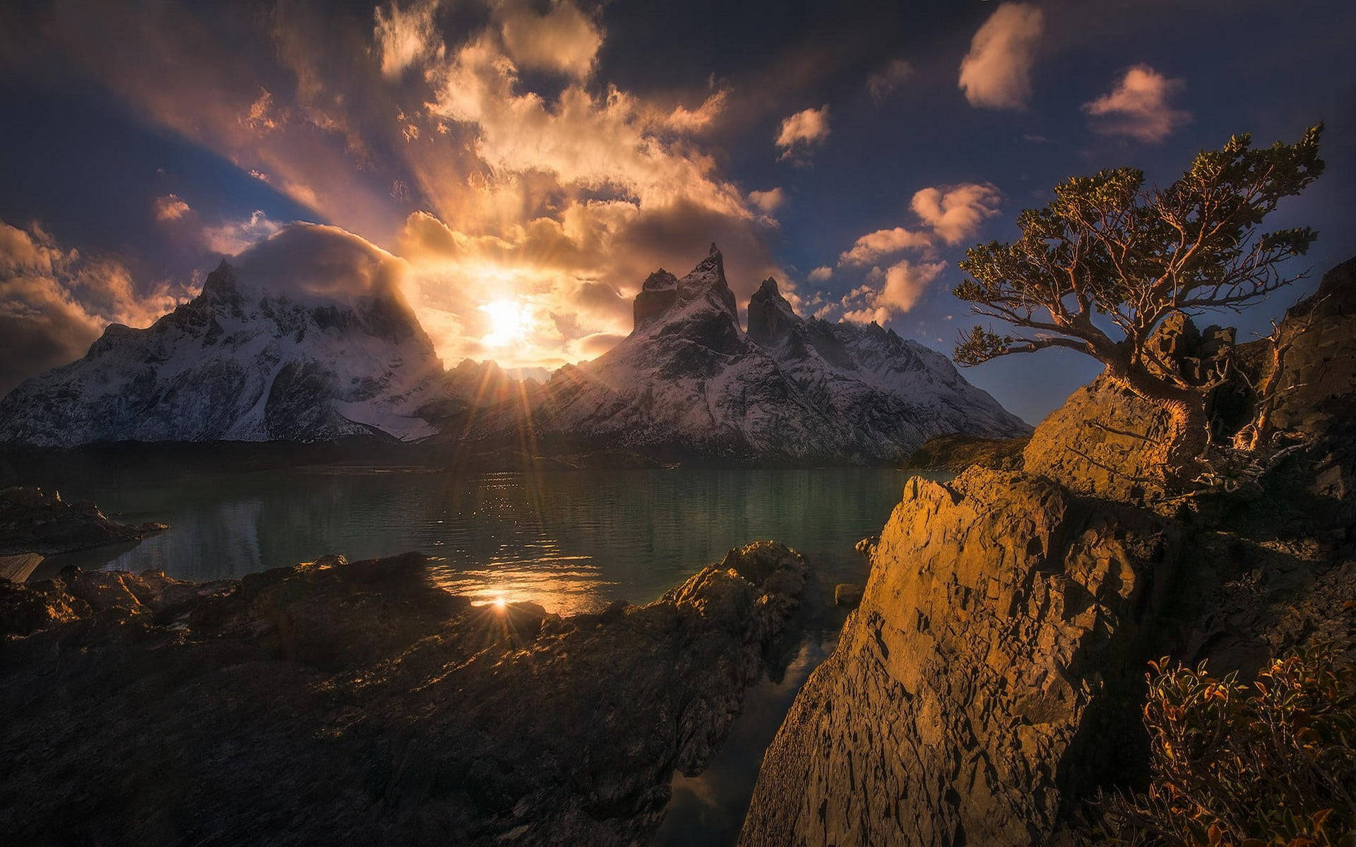 Patagonia Raising Sun Background
