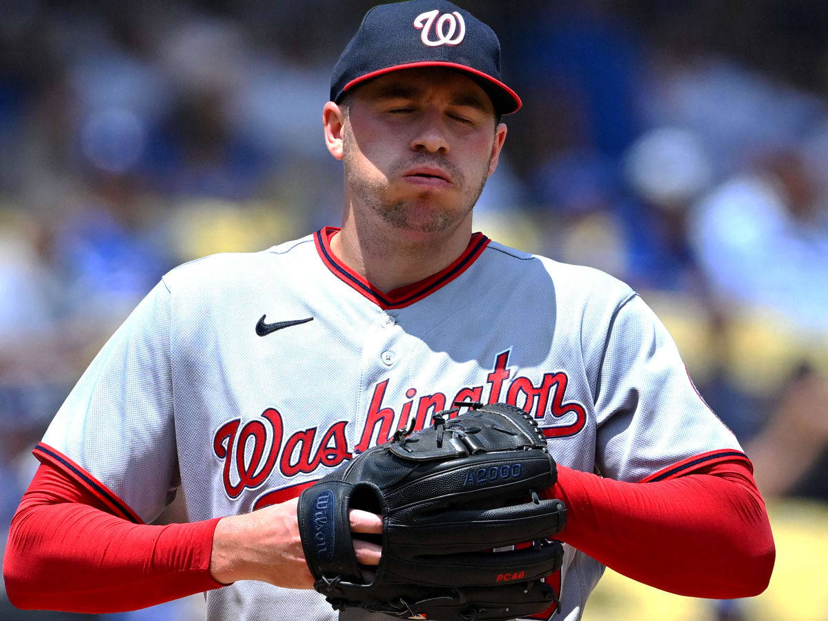 Patrick Corbin Putting On Glove Background