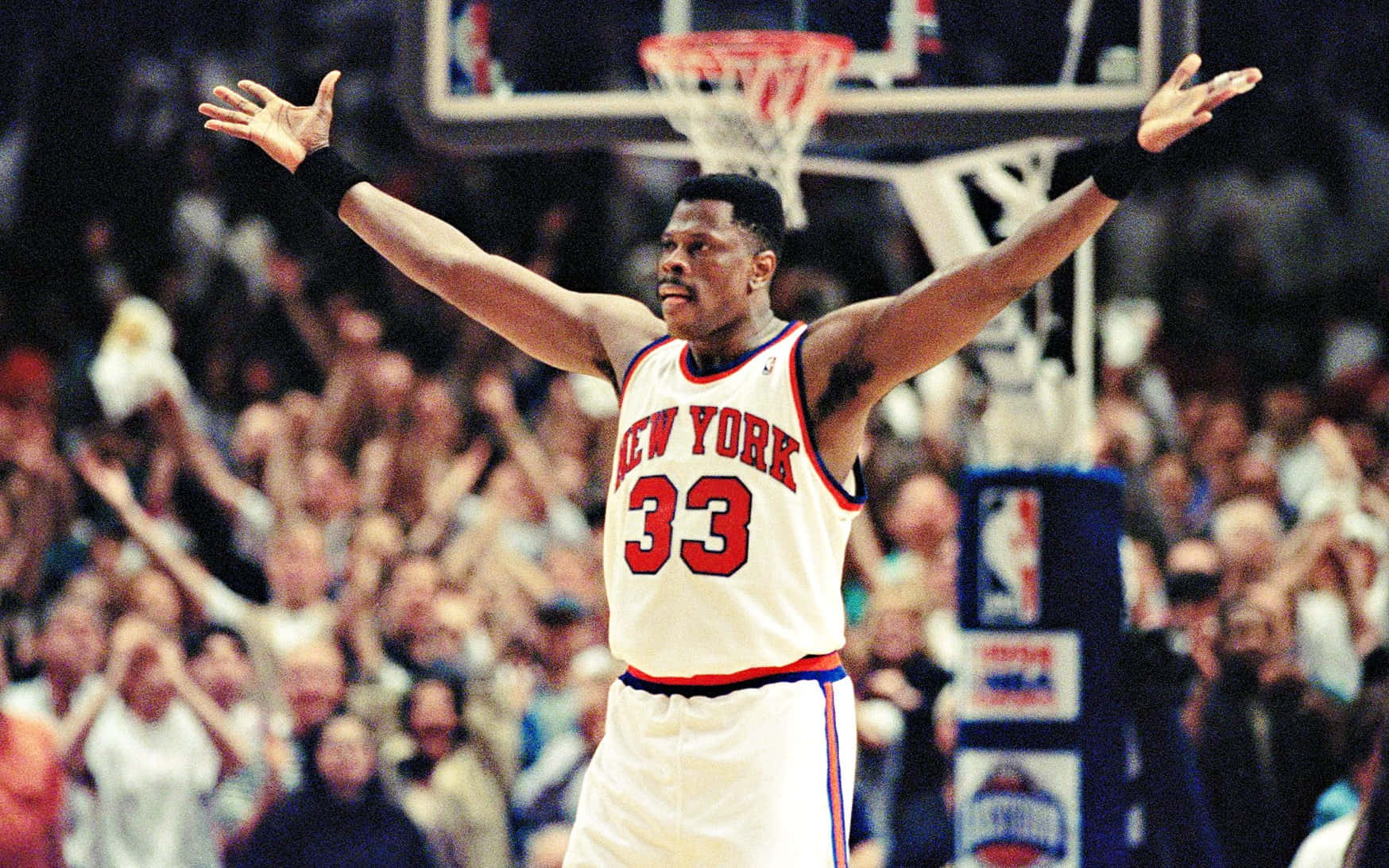 Patrick Ewing Retro Photo New York Knicks Background