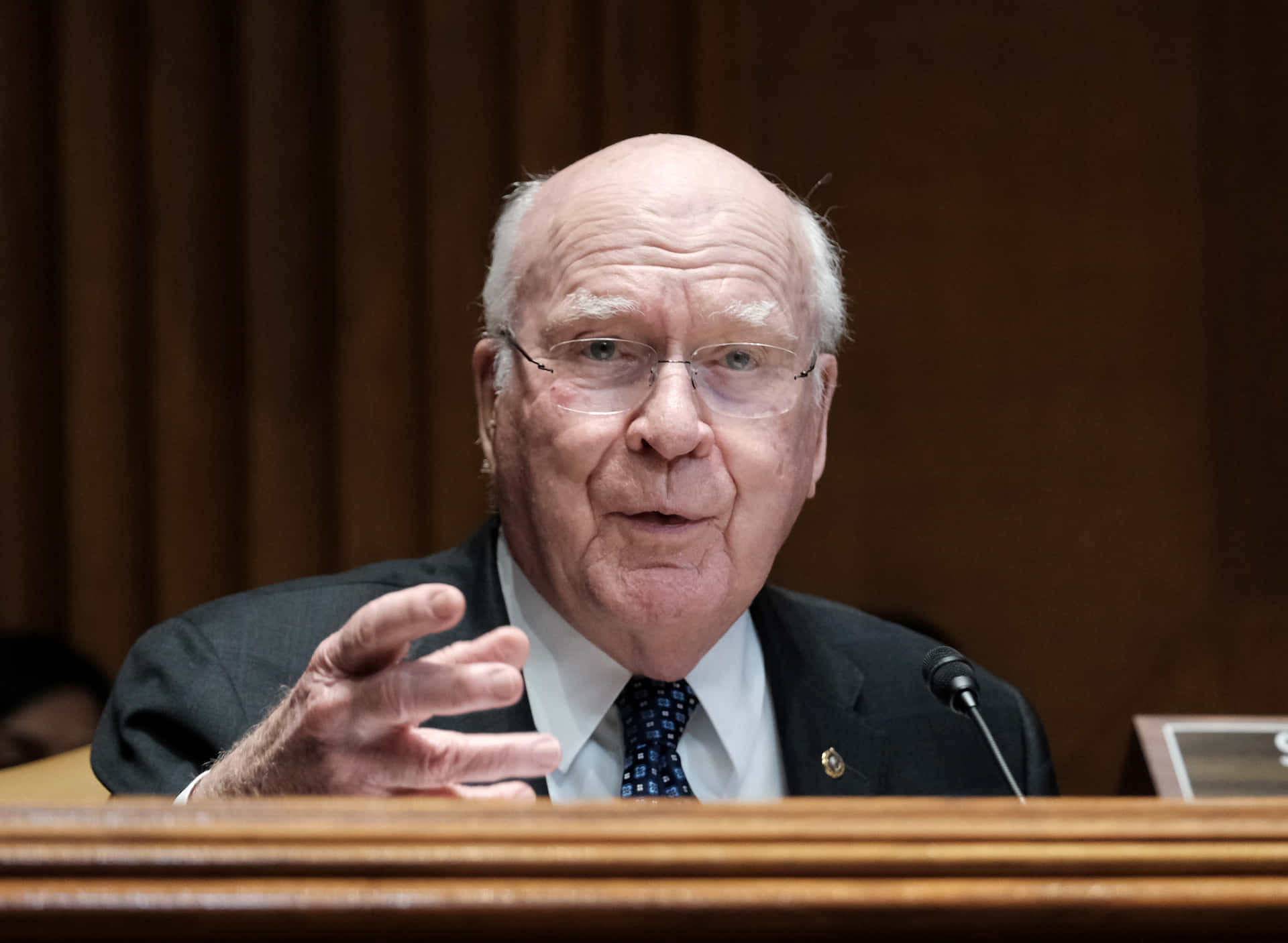 Patrick Leahy At His Desk Background