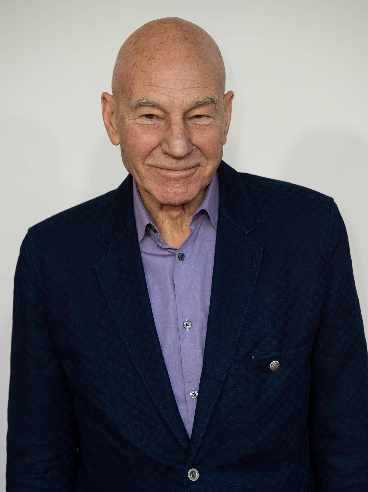 Patrick Stewart Half-body Shot Background