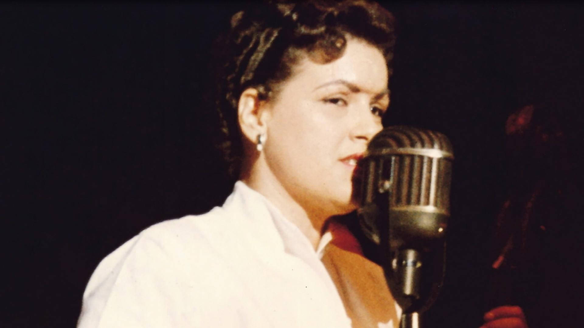 Patsy Cline Singing Microphone