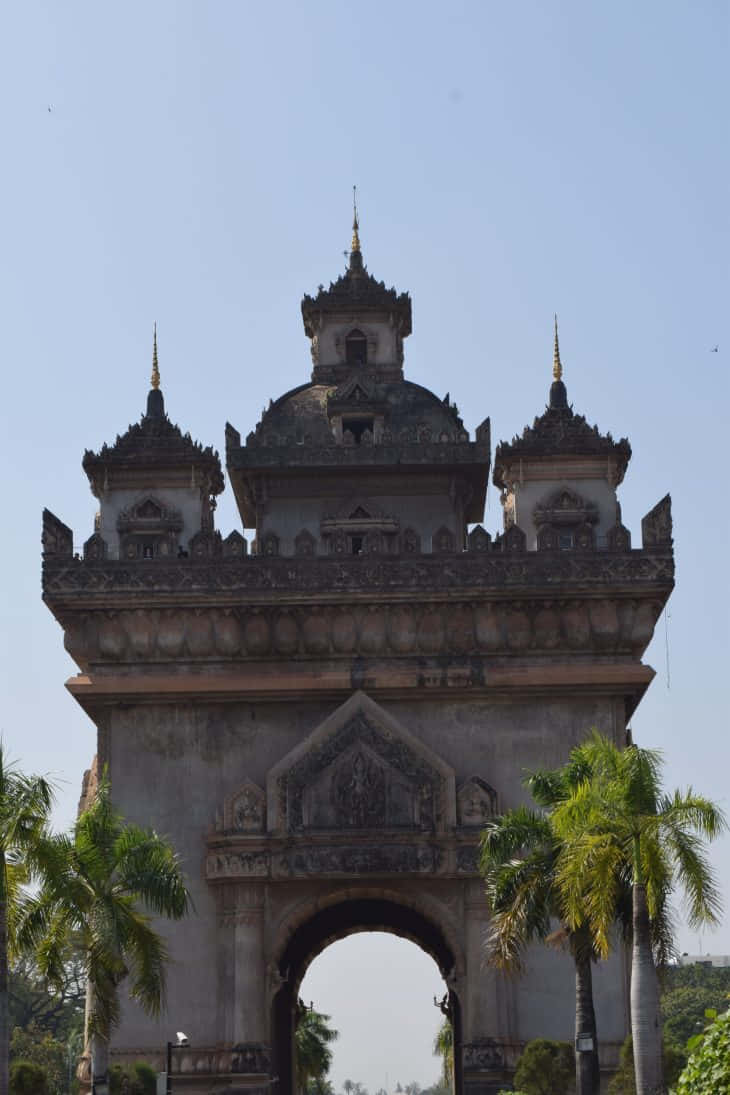 Patuxai Front View Daytime