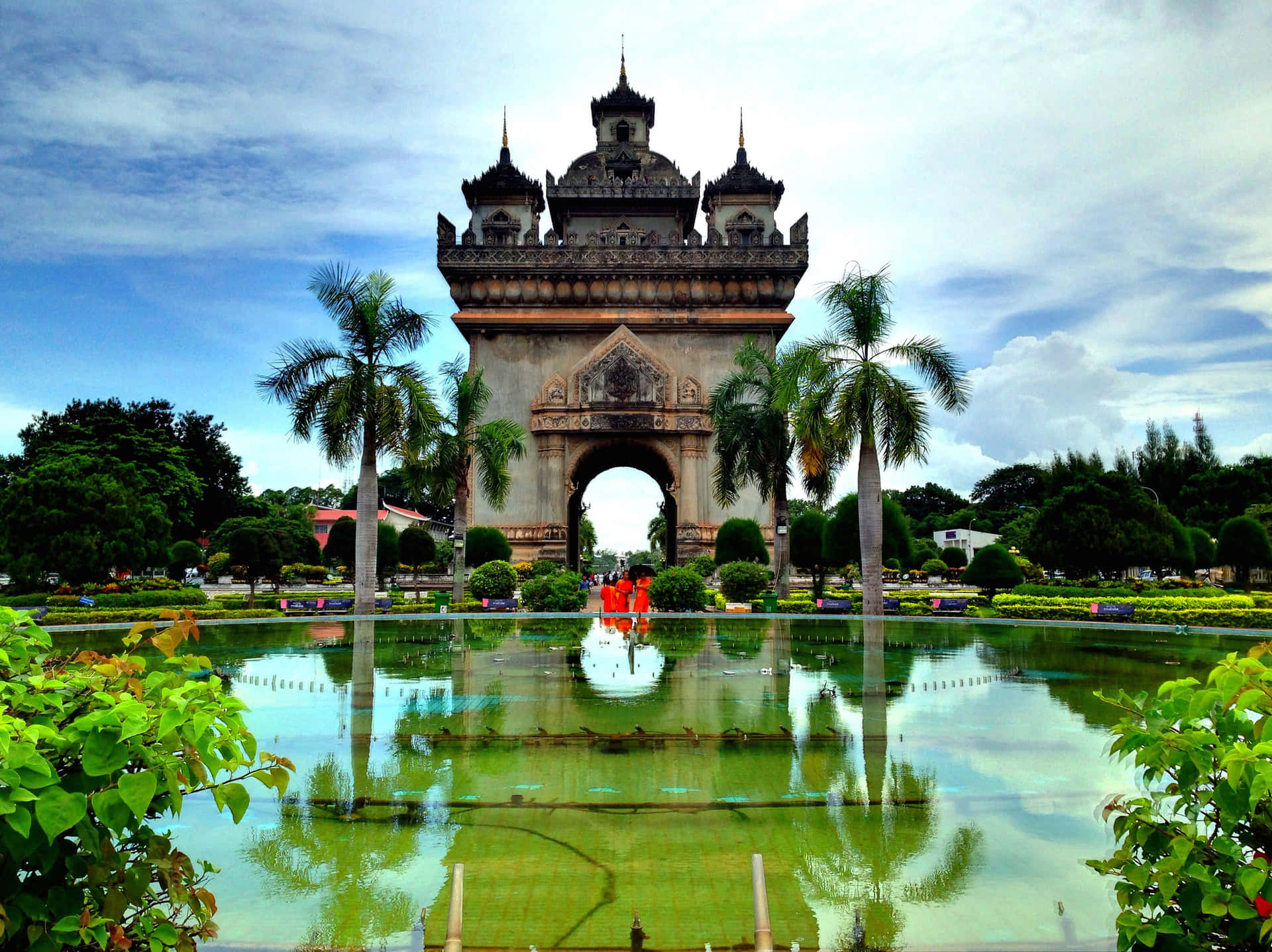 Patuxai Monument Green Still Water Background
