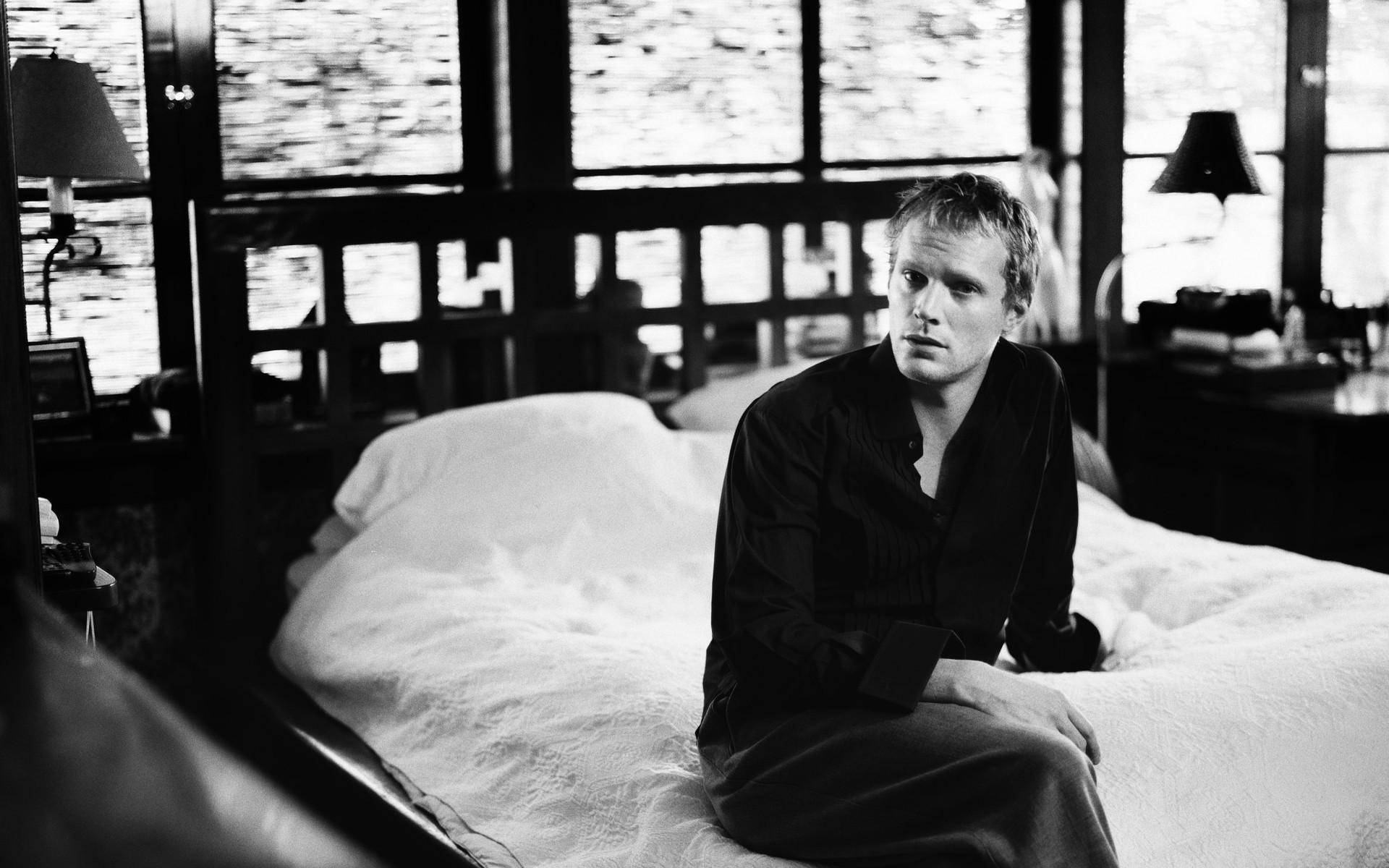 Paul Bettany Actor Black And White Aesthetic Background