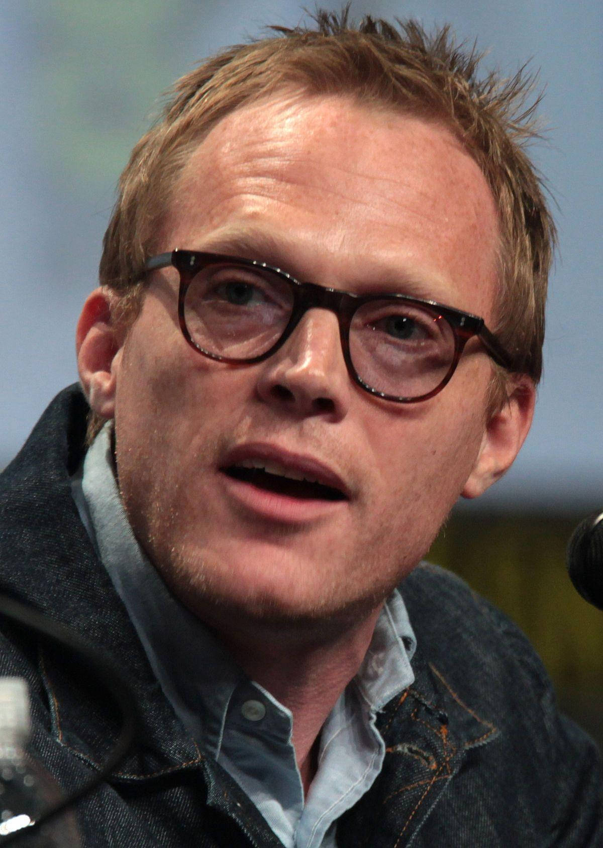 Paul Bettany Actor Candid Interview Background