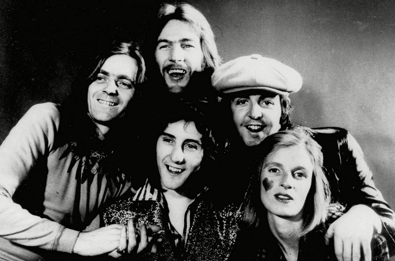 Paul Mccartney And Wings Back In 1974