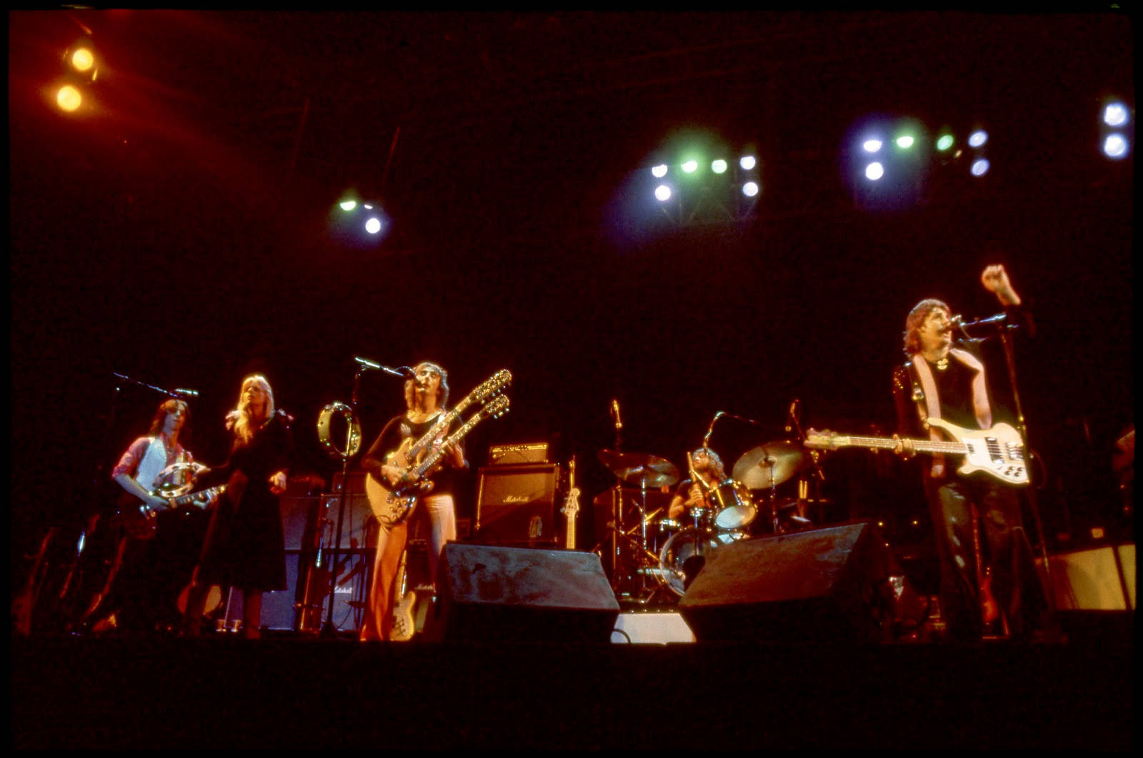 Paul Mccartney And Wings Live In Seattle Background