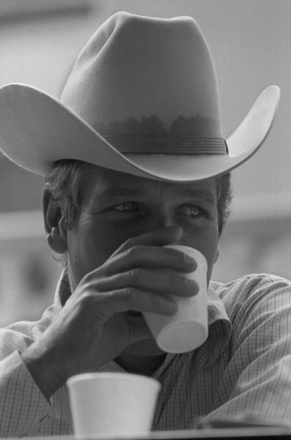 Paul Newman In Vintage Cowboy Attire Background