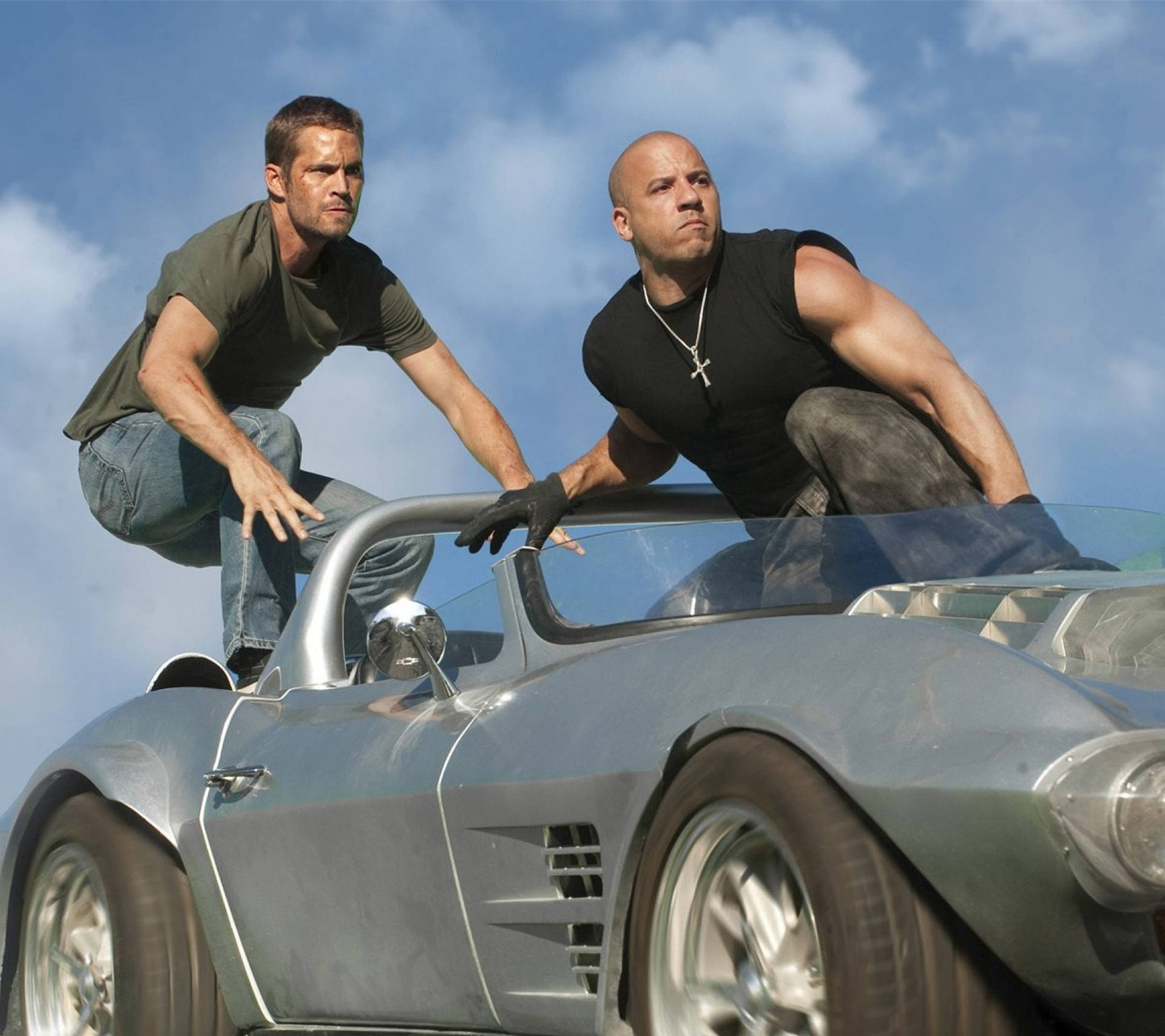 Paul Walker Vin Diesel On Car Background