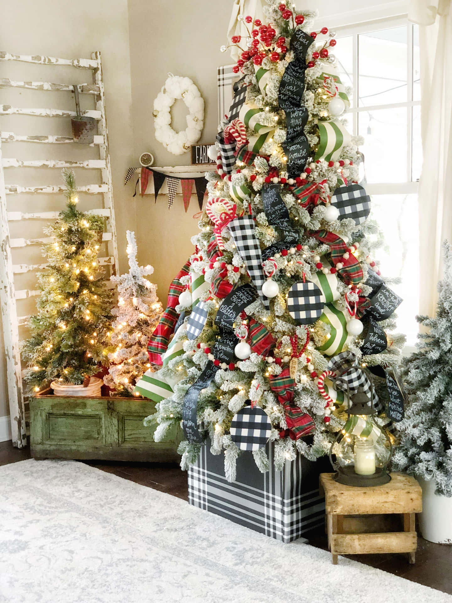 Peaceful And Heart-warming Farmhouse Christmas. Background