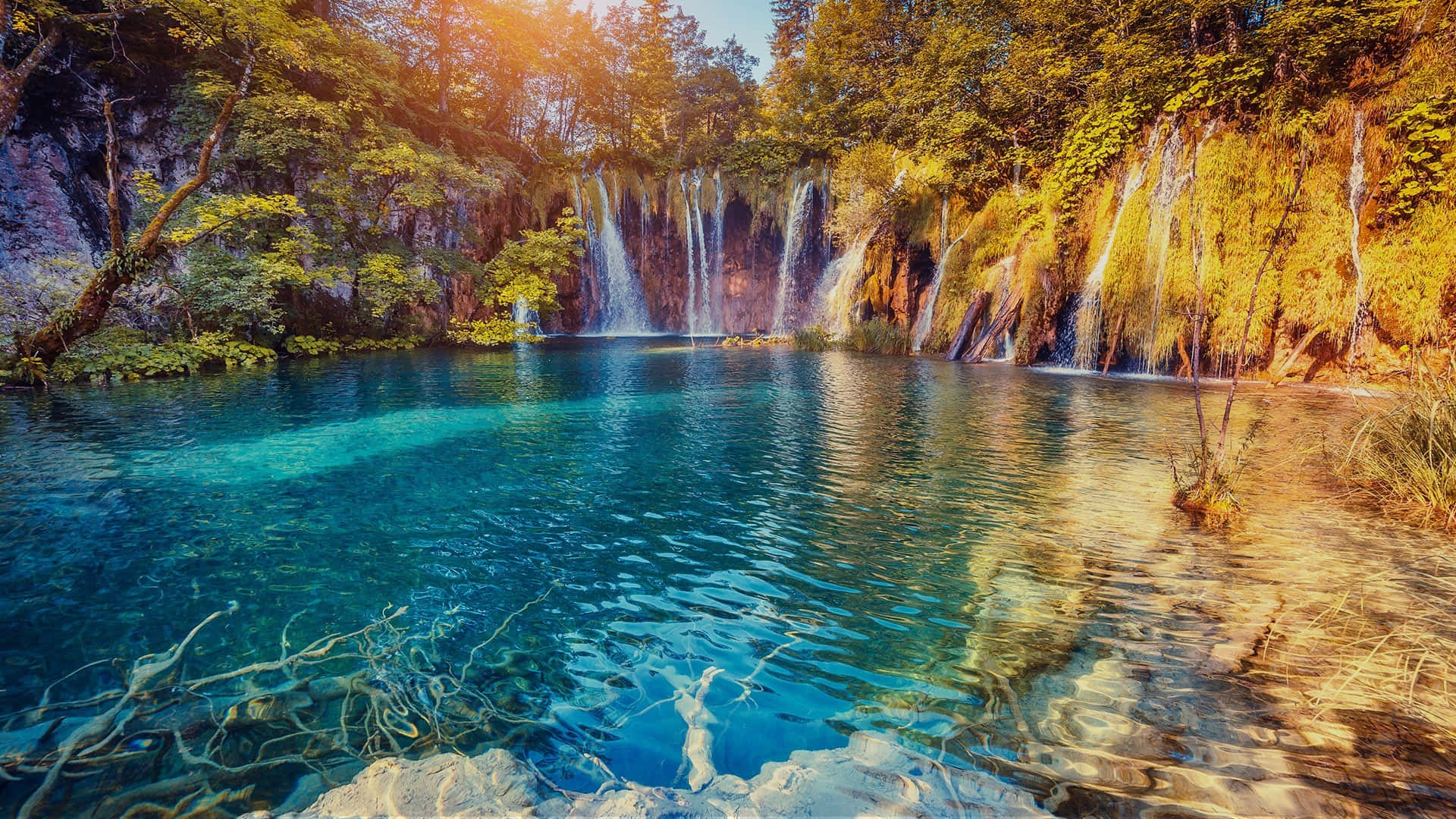 Peaceful Blue Lake Of Crotia Background
