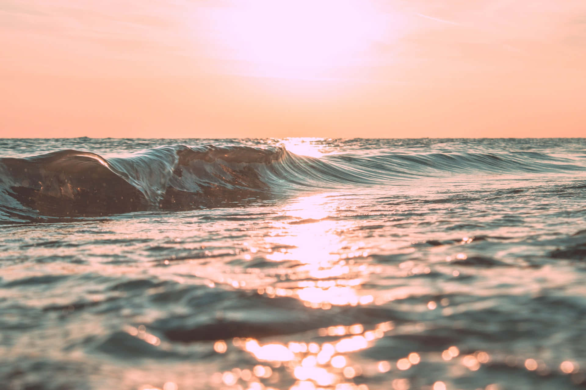 Peaceful Relaxing Beach Waves